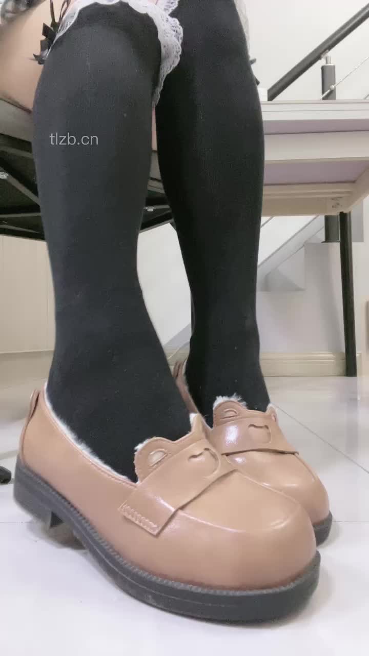 jk 小腿袜 黑袜 小皮鞋 撸管指挥 多次倒计时 控射