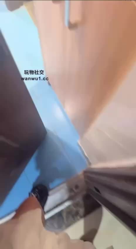 双马尾 洛丽塔 真人调教 调教尾随的同学 裸足 舔脚 口水 坐脸窒息 全体重踩踏 耳光磕头