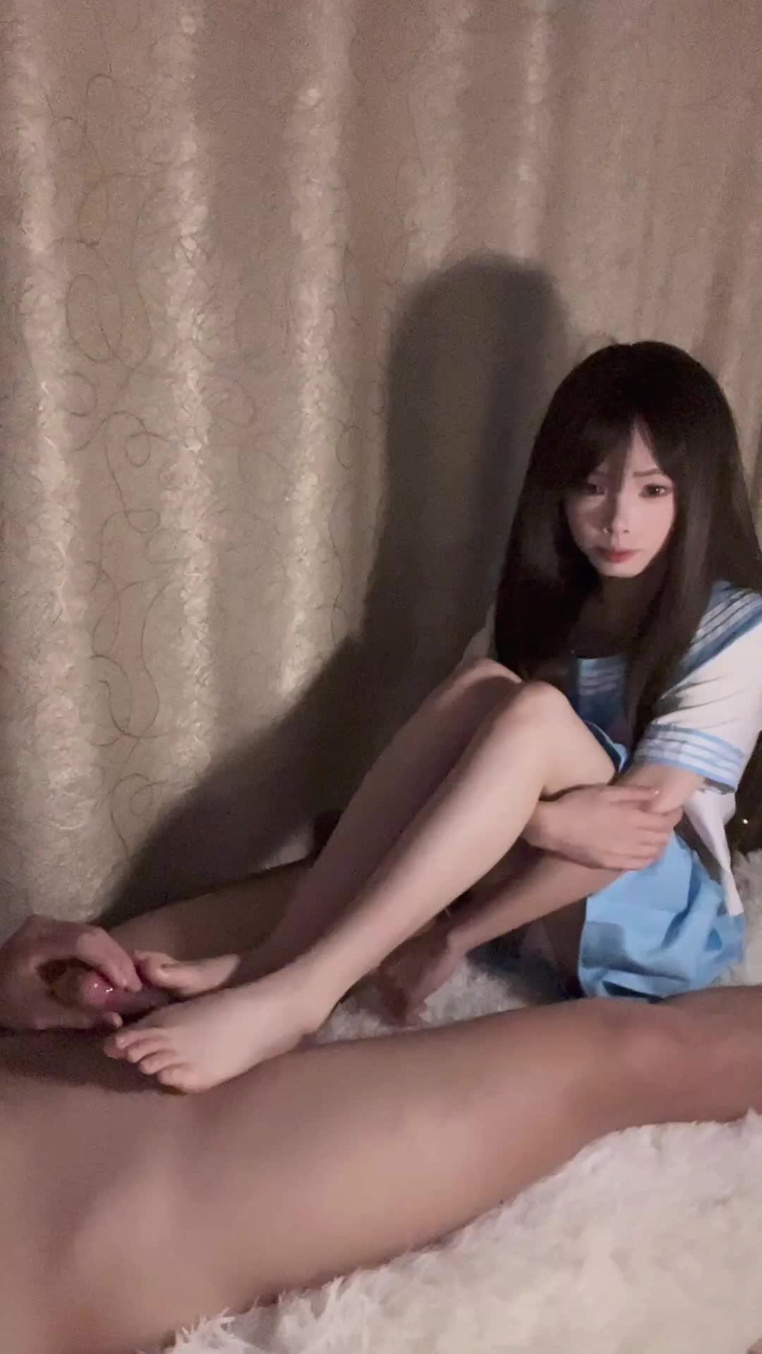 萌妹 jk 裸足 足交