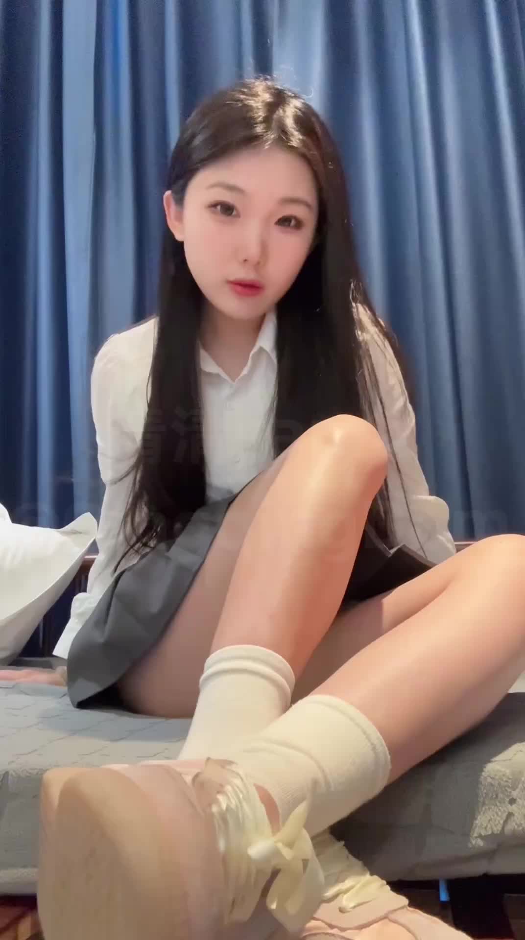 清清 白袜 裸足 剧情向 羞辱 中指 撸管指挥 寸止 倒计时 盯