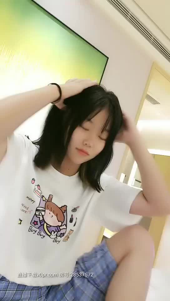 #直播 很乖很听话的妹子，被玩坏了