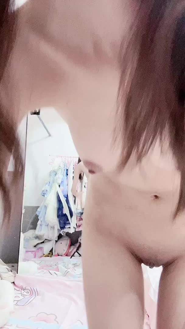 jk 双马尾 小腿袜 水晶棒 自慰 大姨妈还没走就急着拍视频