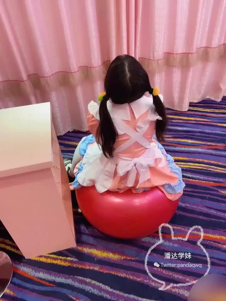 双马尾 女仆装 白过膝袜 玩脚