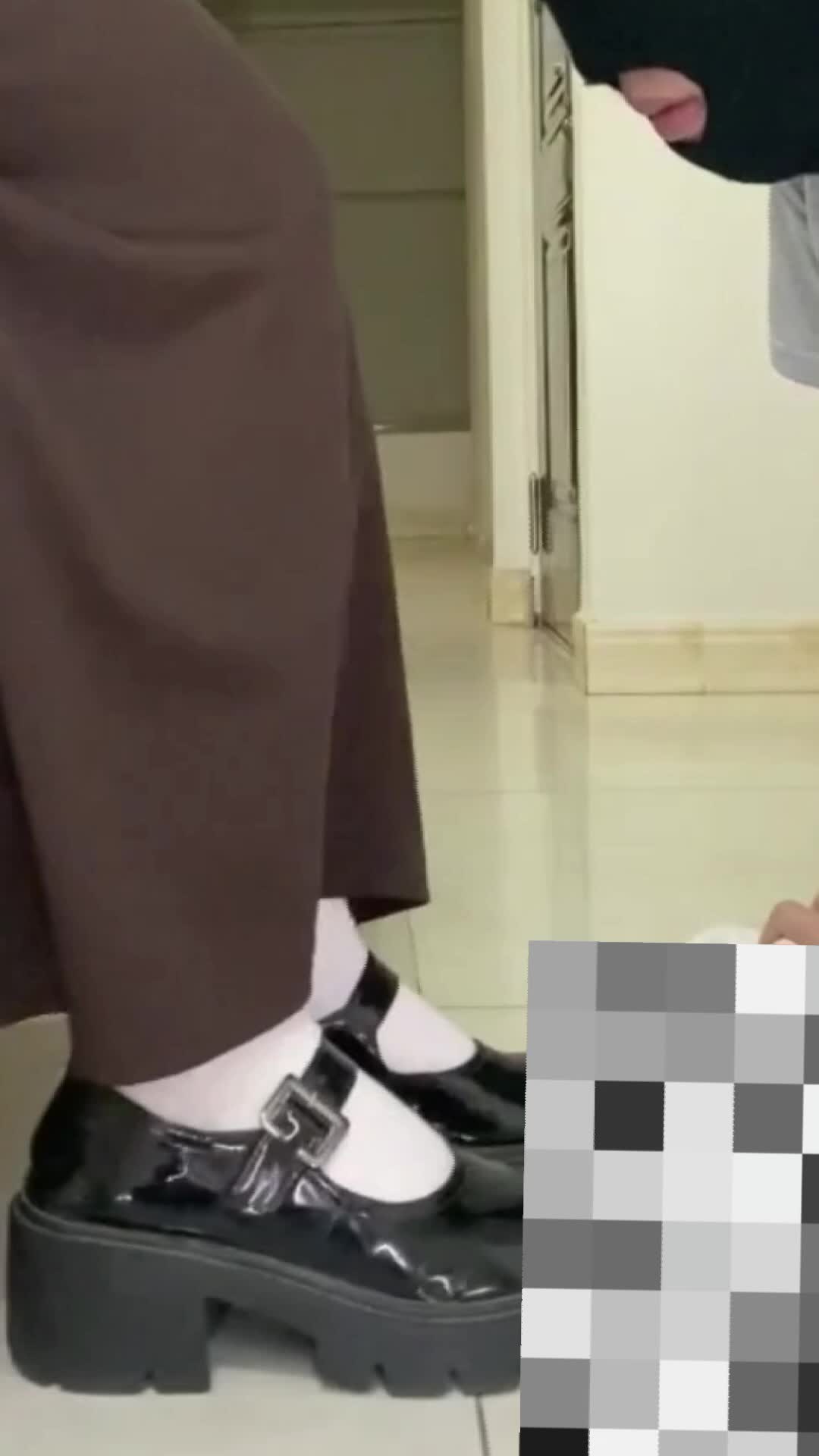 素人 白袜 小皮鞋 踩脸 舔鞋 舔脚