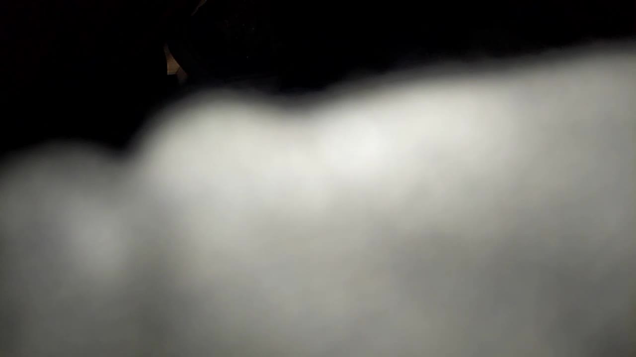 网吧 帆布鞋 短靴 偷拍 无意识踩踏