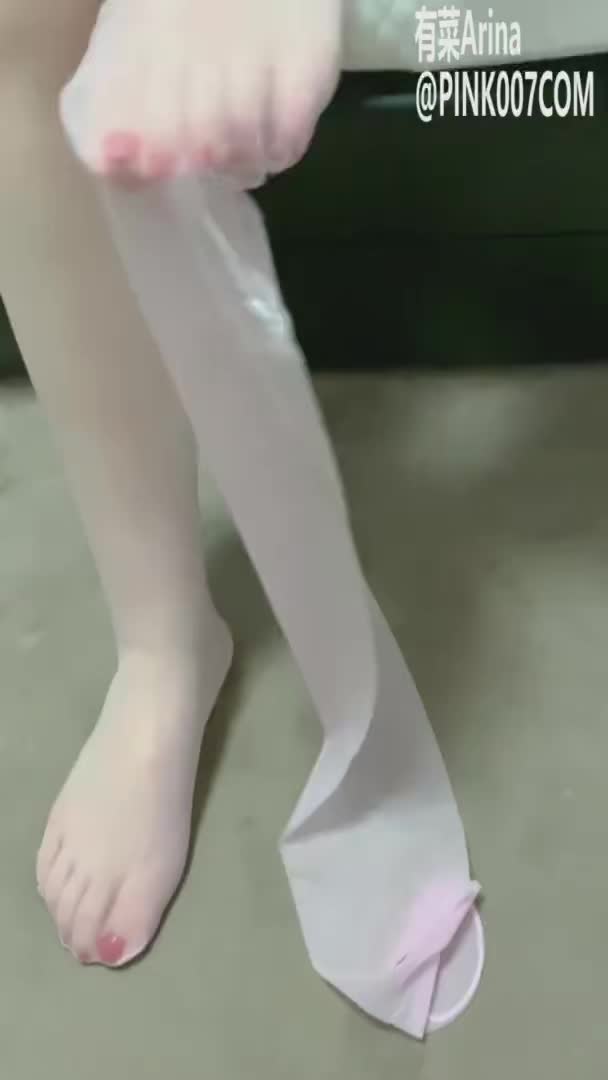 #推特 超薄白丝 足交