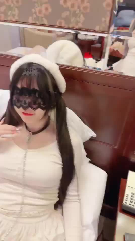 超薄肉丝 长筒靴 女调女 真人调教 双马尾 白过膝袜 裸足 踩穴 倒计时 表妹脚底特写