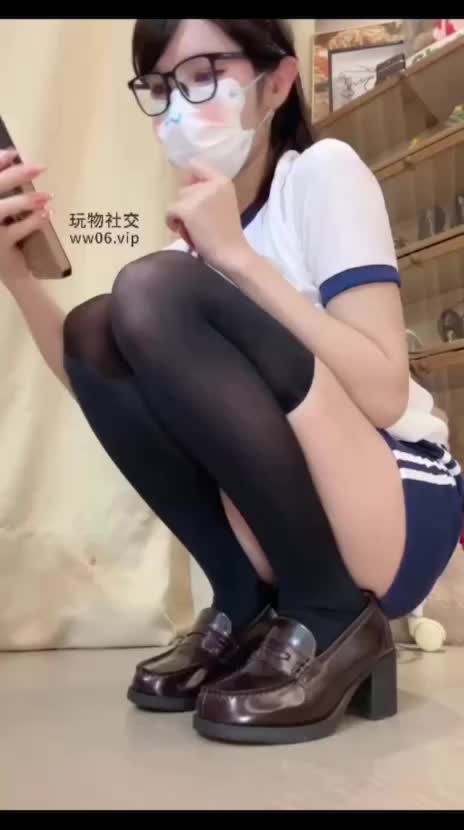 体操服 小皮鞋 黑过膝袜 裸足 羞辱 早泄训练 撸管指挥 倒计时 盯