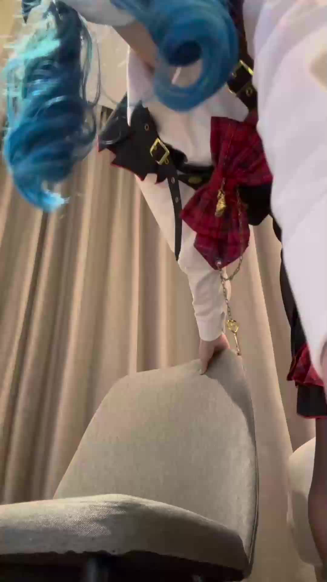 双马尾 哥特裙 超薄黑丝 羞辱 中指 仰视视角 臀控 倒计时 （老视频补全）